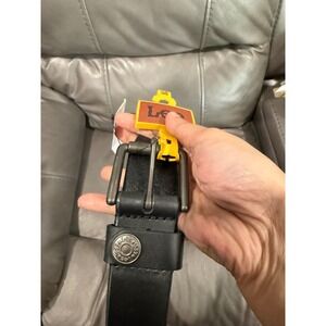 Lee Mens Genuine Leather Black Belt With Silver Buckle Size 38